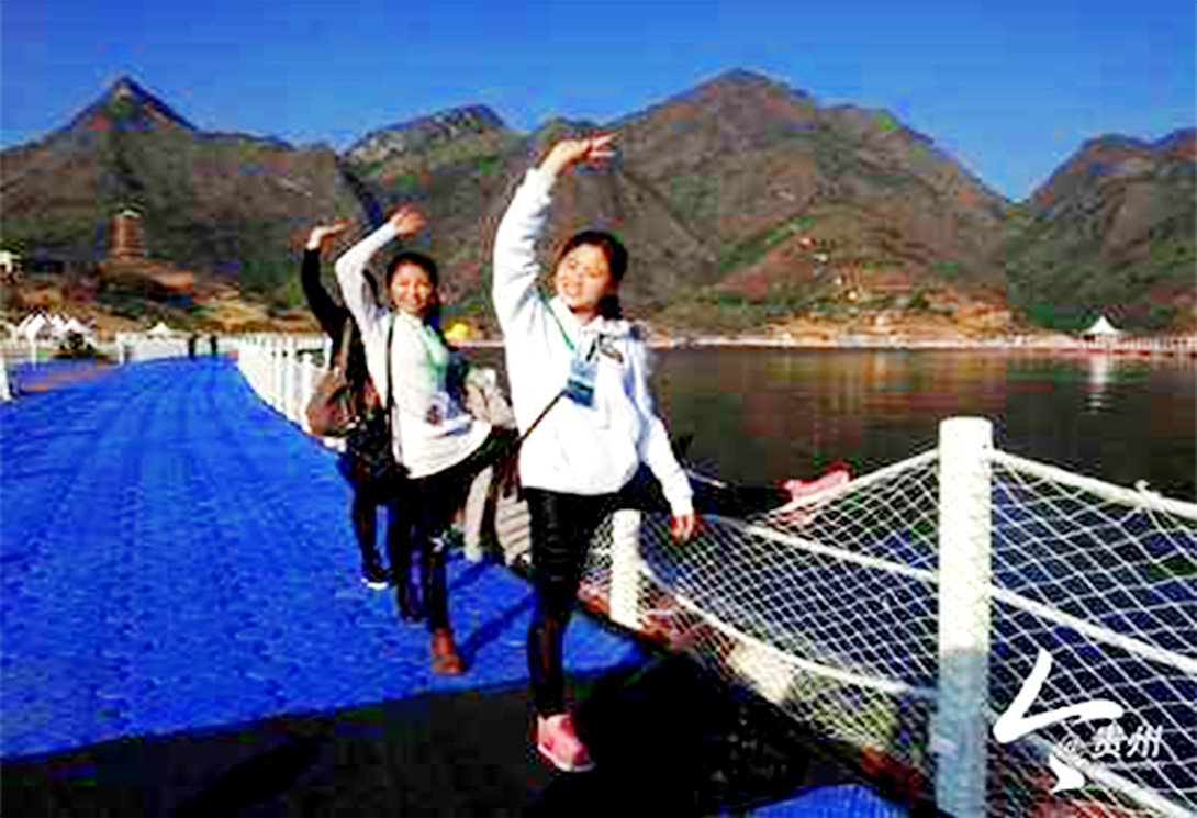 贵州罗甸水上大型漂浮乐园