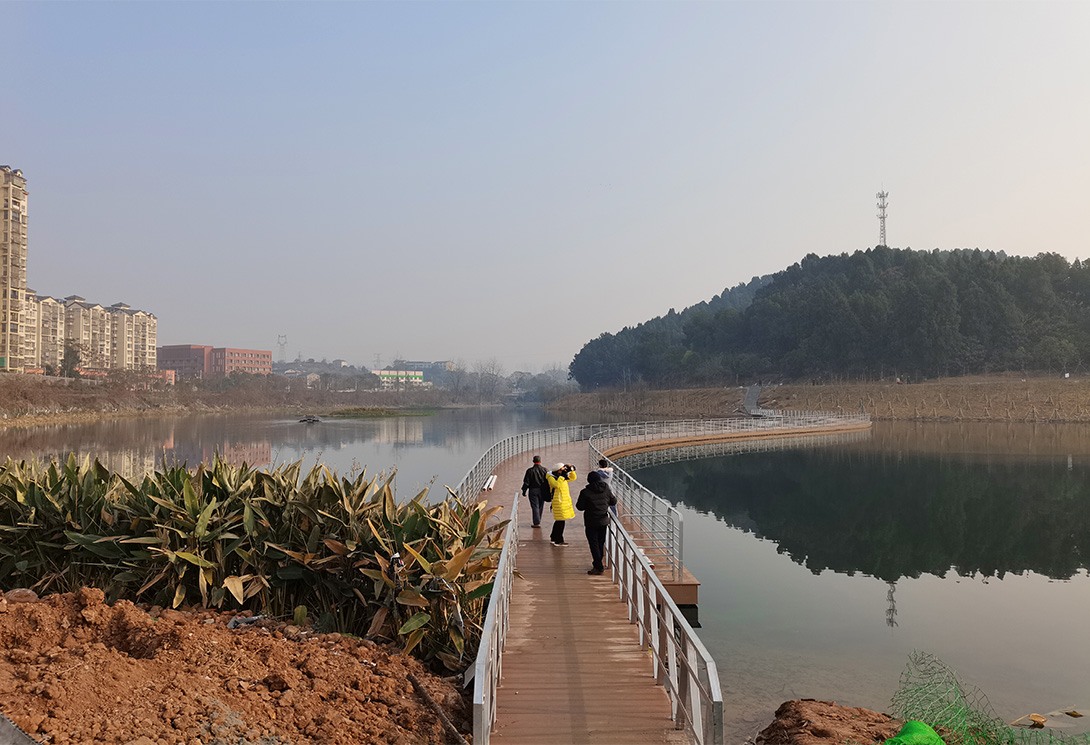 新闻联播报道|新一代水上生态环保景观浮桥