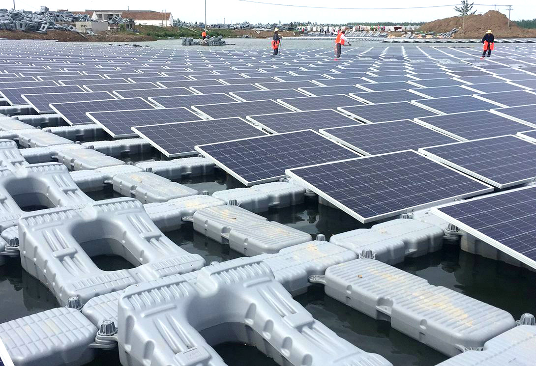 江苏盐城30MW水上光伏漂浮电站