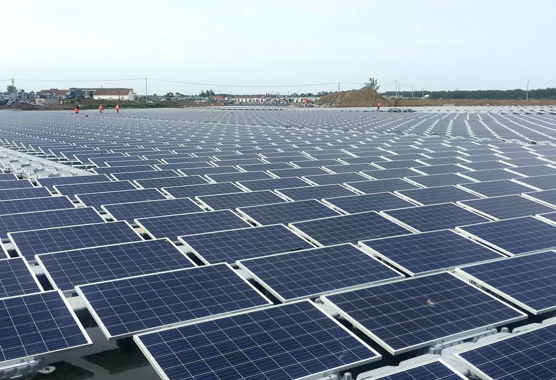 江苏盐城30MW水上光伏漂浮电站