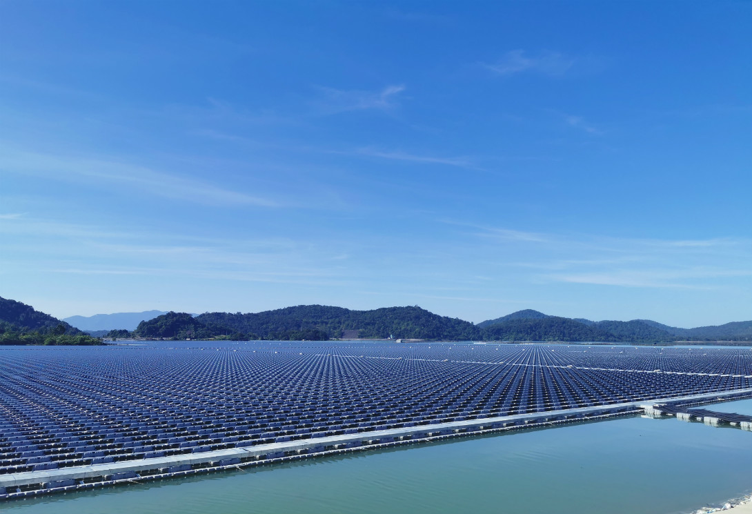 越南平顺省 200MW 大型水上漂浮光伏电站