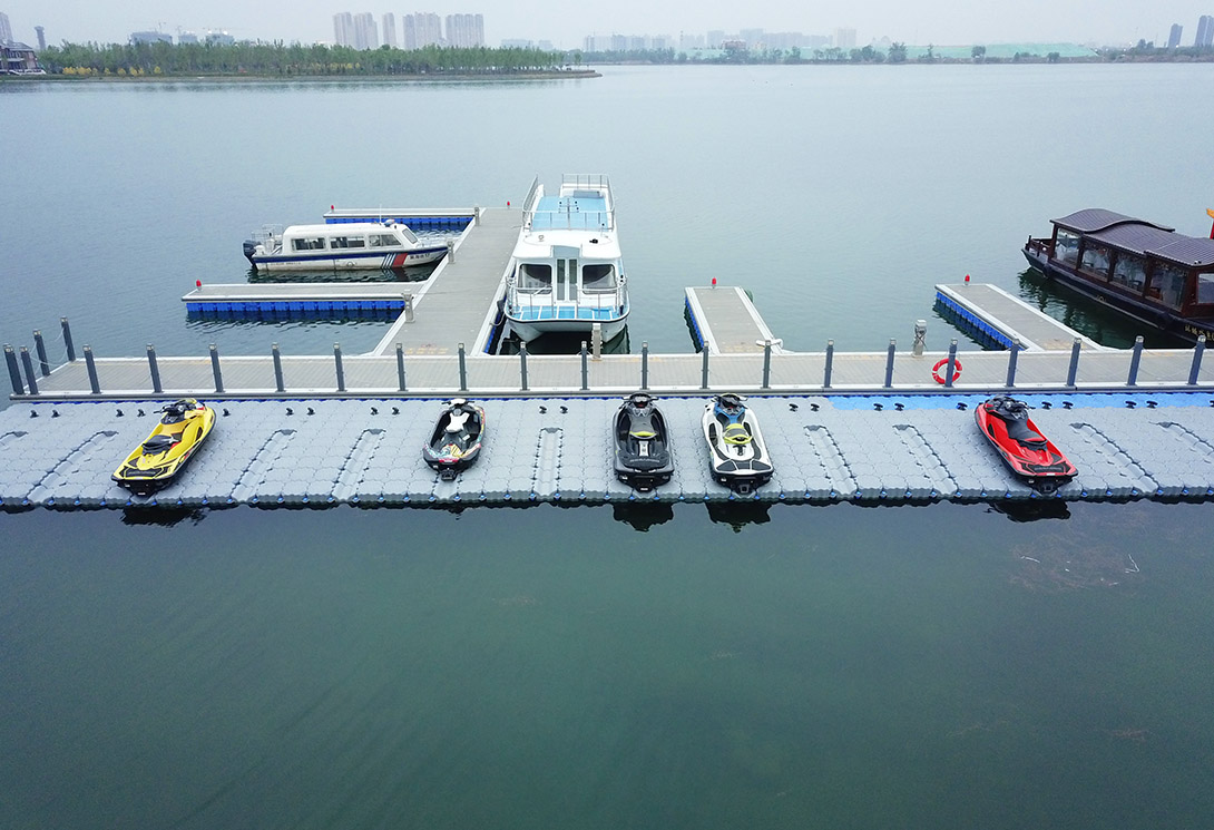 河北石家庄滹沱河大型高档观光游艇码头