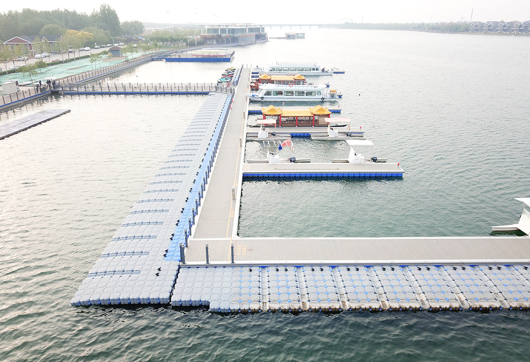 河北石家庄滹沱河大型高档观光游艇码头