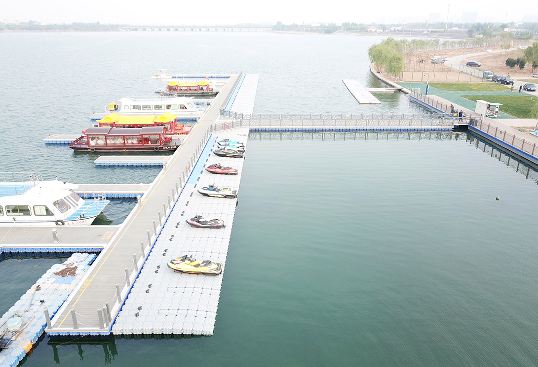 河北石家庄滹沱河大型高档观光游艇码头
