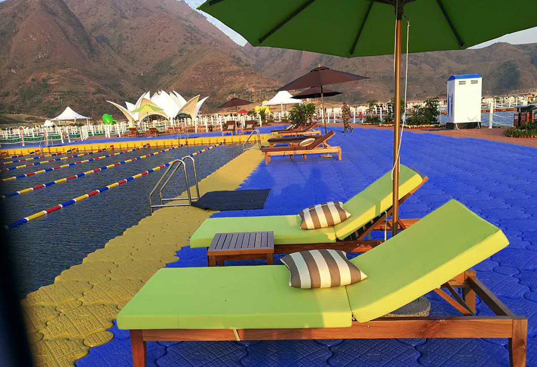 旗华- 贵州罗甸水上大型漂浮泳池(两项吉尼斯世界纪录,水深180米落差