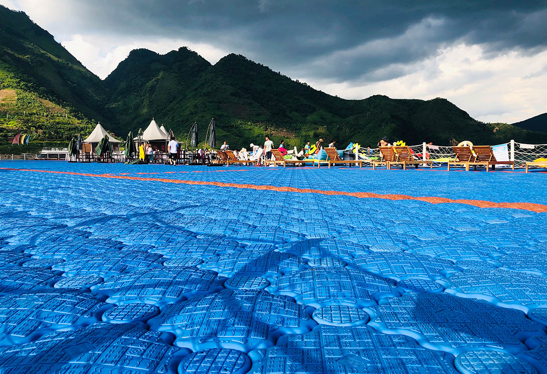 旗华- 贵州罗甸水上大型漂浮演艺舞台(两项吉尼斯世界纪录,水深180米