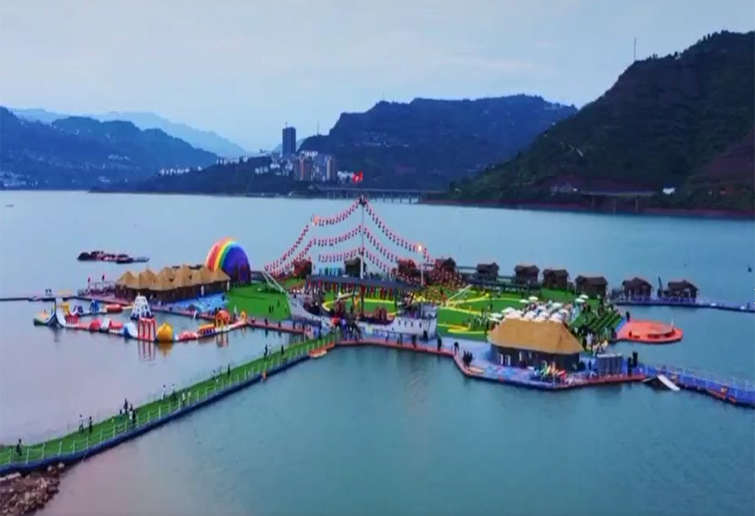 旗华-云南绥江县金沙江水上漂浮大型综合游乐园-最大水深300米,落差15